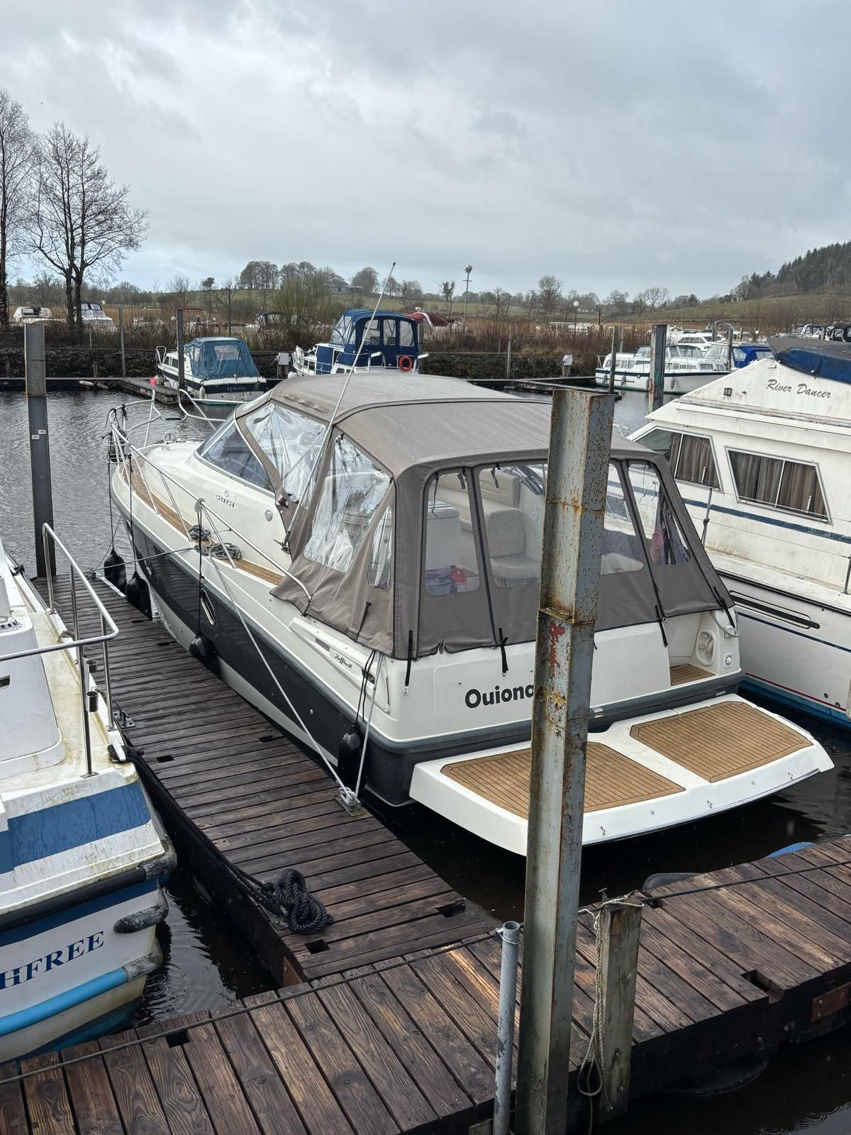 Crianchi Endurance 34 Zaffiro pvc synthetic teak deck- Free sample and quote request