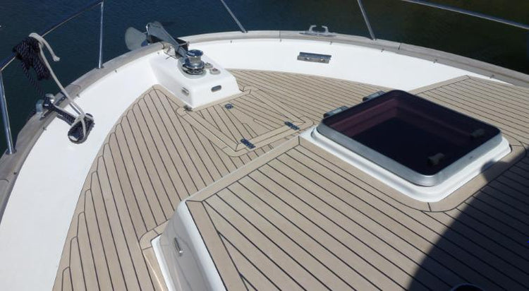 Corvette synthetic teak deck