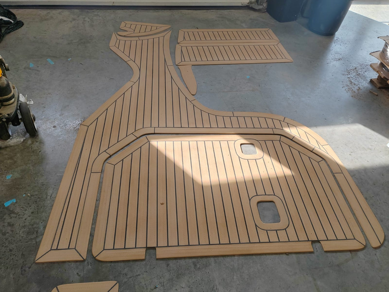 Teektrue approved decking for Regal boats