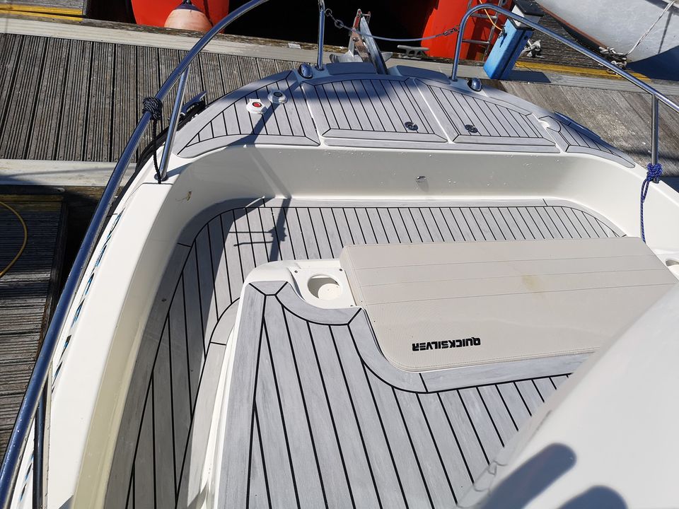 Quicksilver 905 Pilot house pvc synthetic teak deck- Free sample and quote request