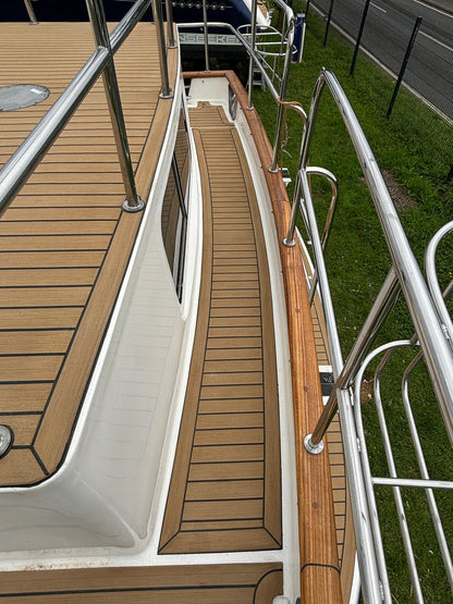 Corvette boats pvc synthetic teak deck- fitted by certified installers - Free sample and quote request