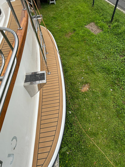 Corvette boats pvc synthetic teak deck- fitted by certified installers - Free sample and quote request