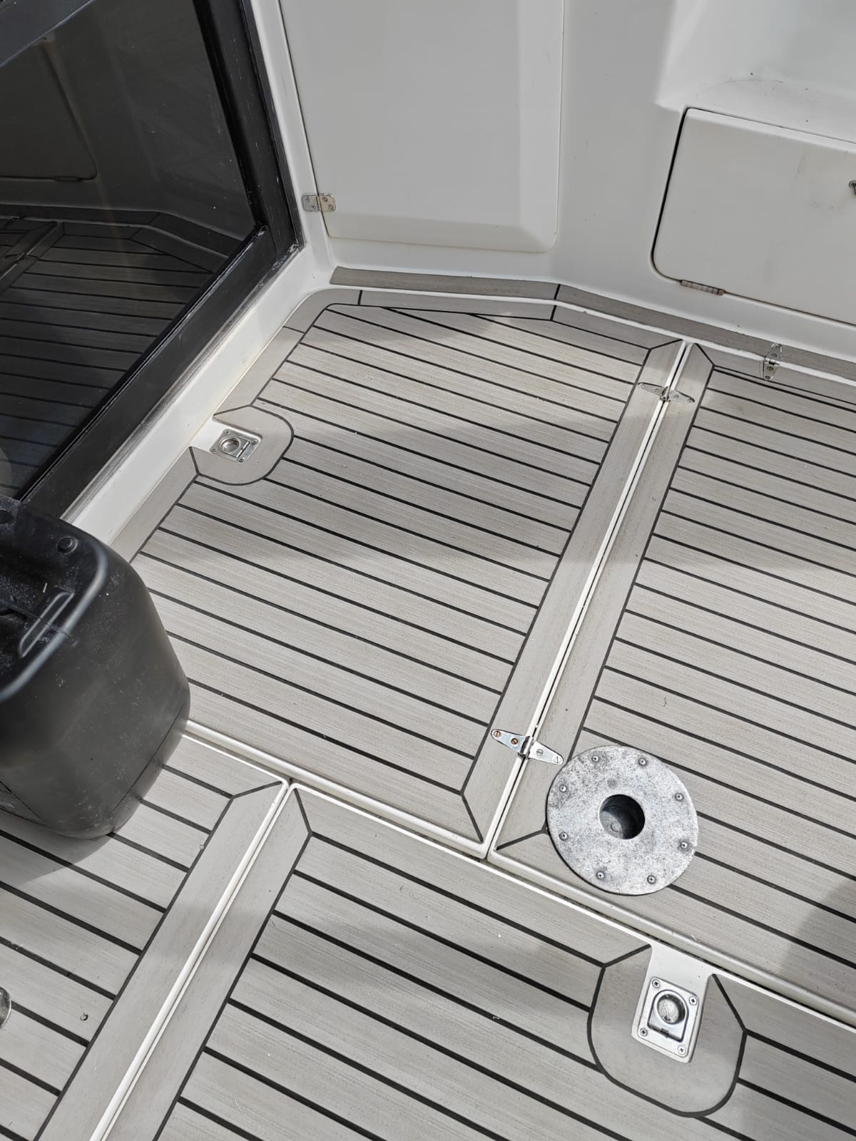 Sealine 310 Statesman pvc synthetic teak deck- Free sample and quote request