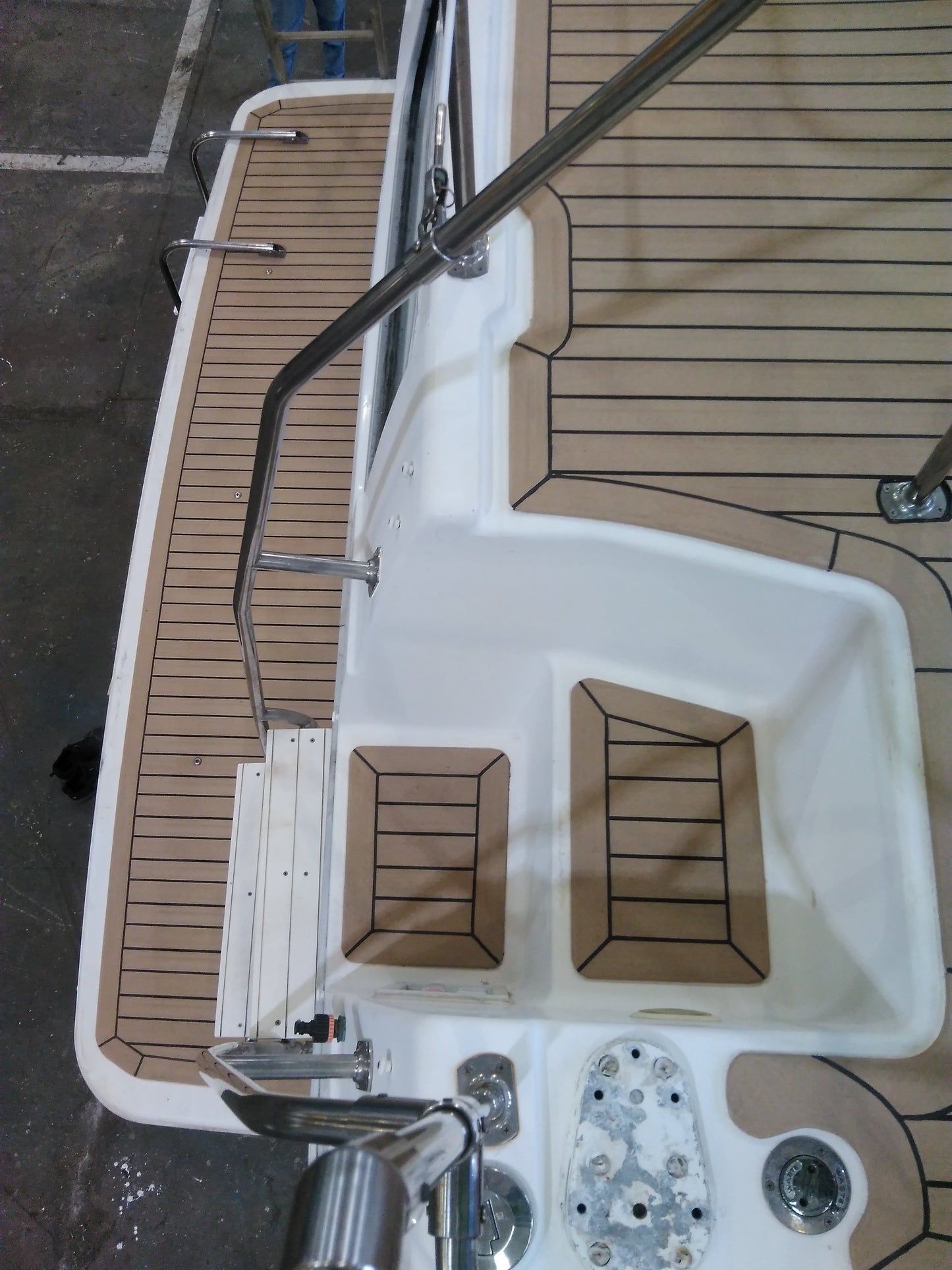 Bayliner 3587. pvc synthetic teak deck- Free sample and quote request