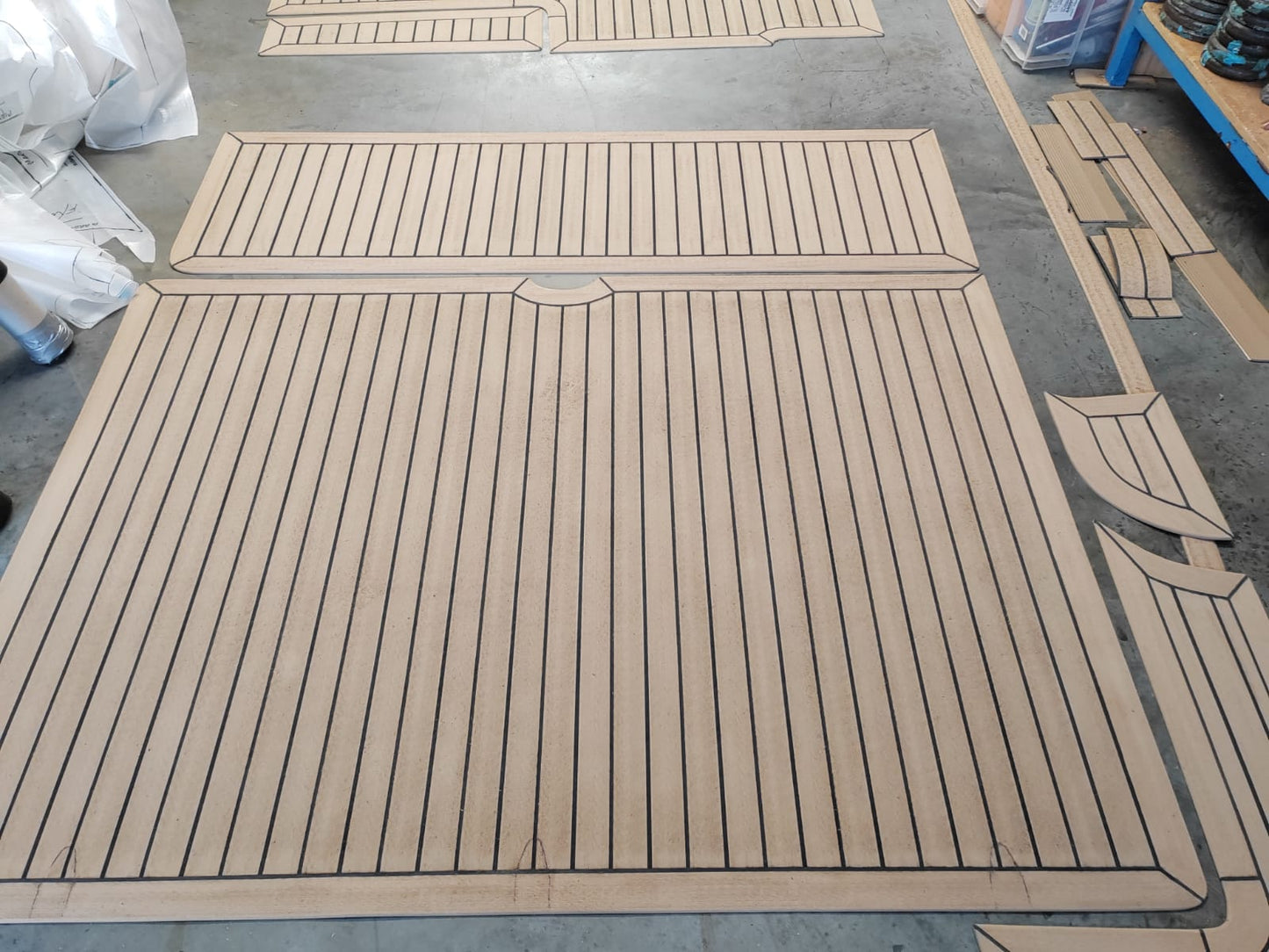 Fairline Targa 29 pvc synthetic teak deck- Free sample and quote request